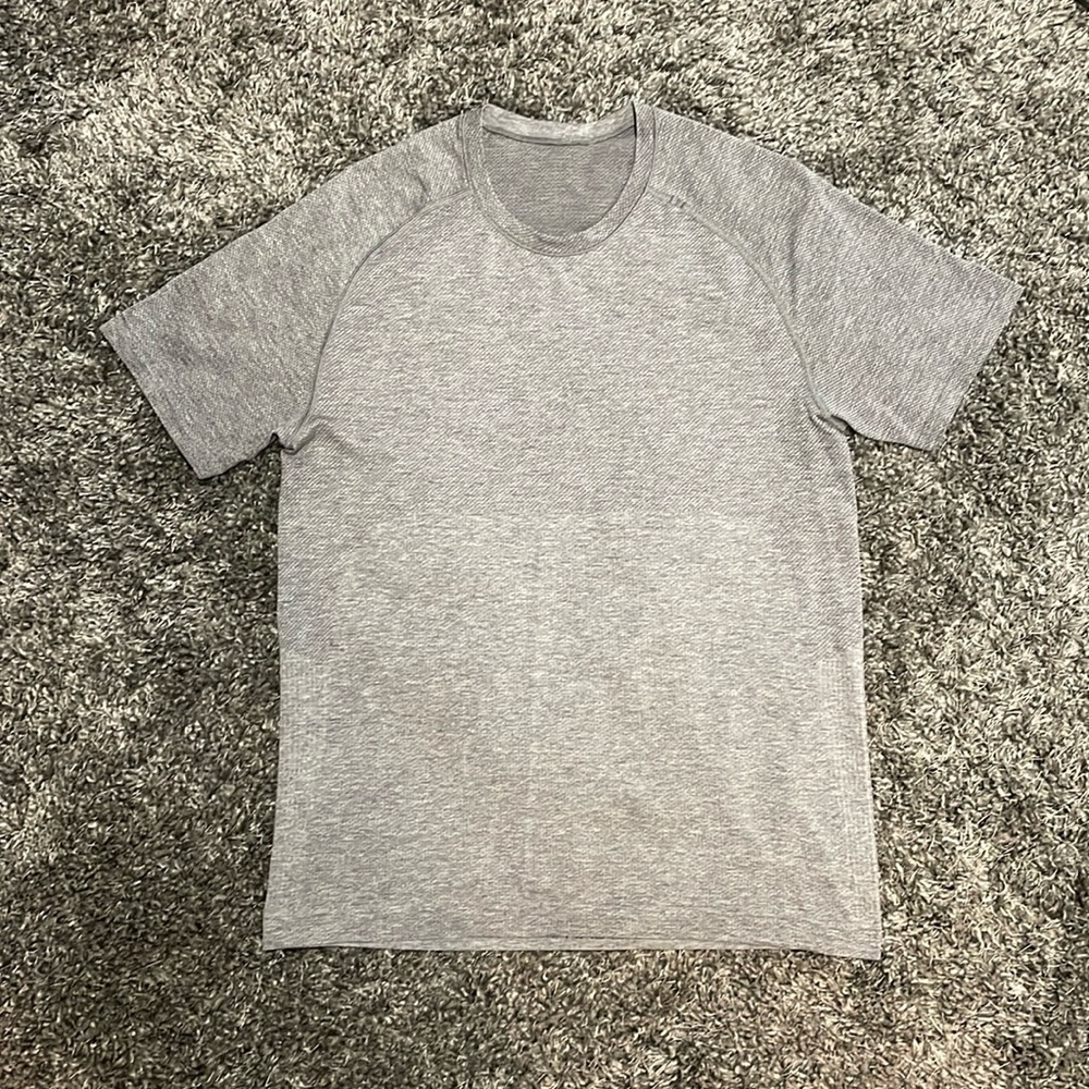 Lululemon Metal Vent Tech Short-Sleeve Shirt Medium